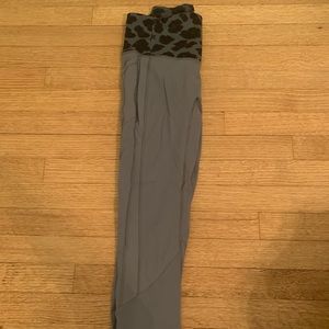 Grey lululemon leggings with cheetah waist band